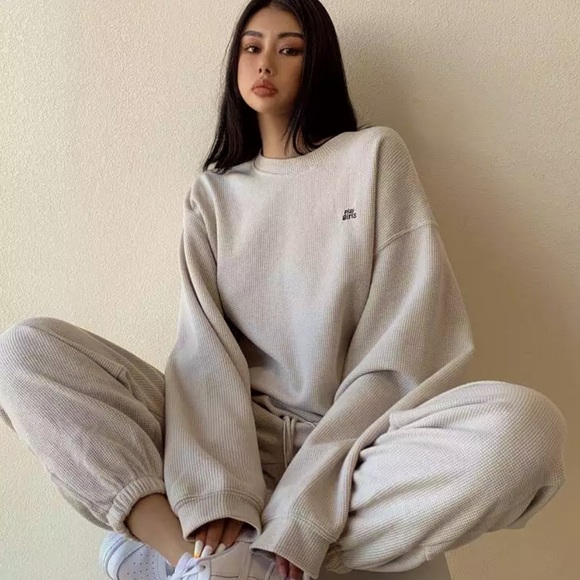 Waffle Material Two Piece Set Tracksuit NWT. Fits small - Picture 4 of 6